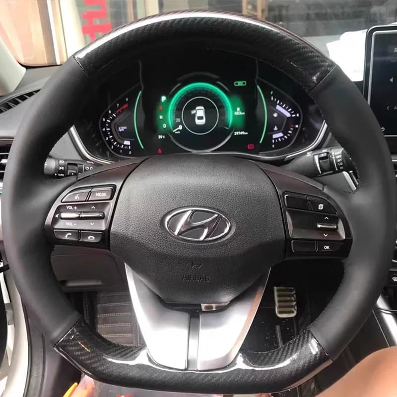 For Hyundai Elantra 4 2016-2019 Ioniq 2017-2019 Real leather cover with non-slip carbon fiber hand sewn