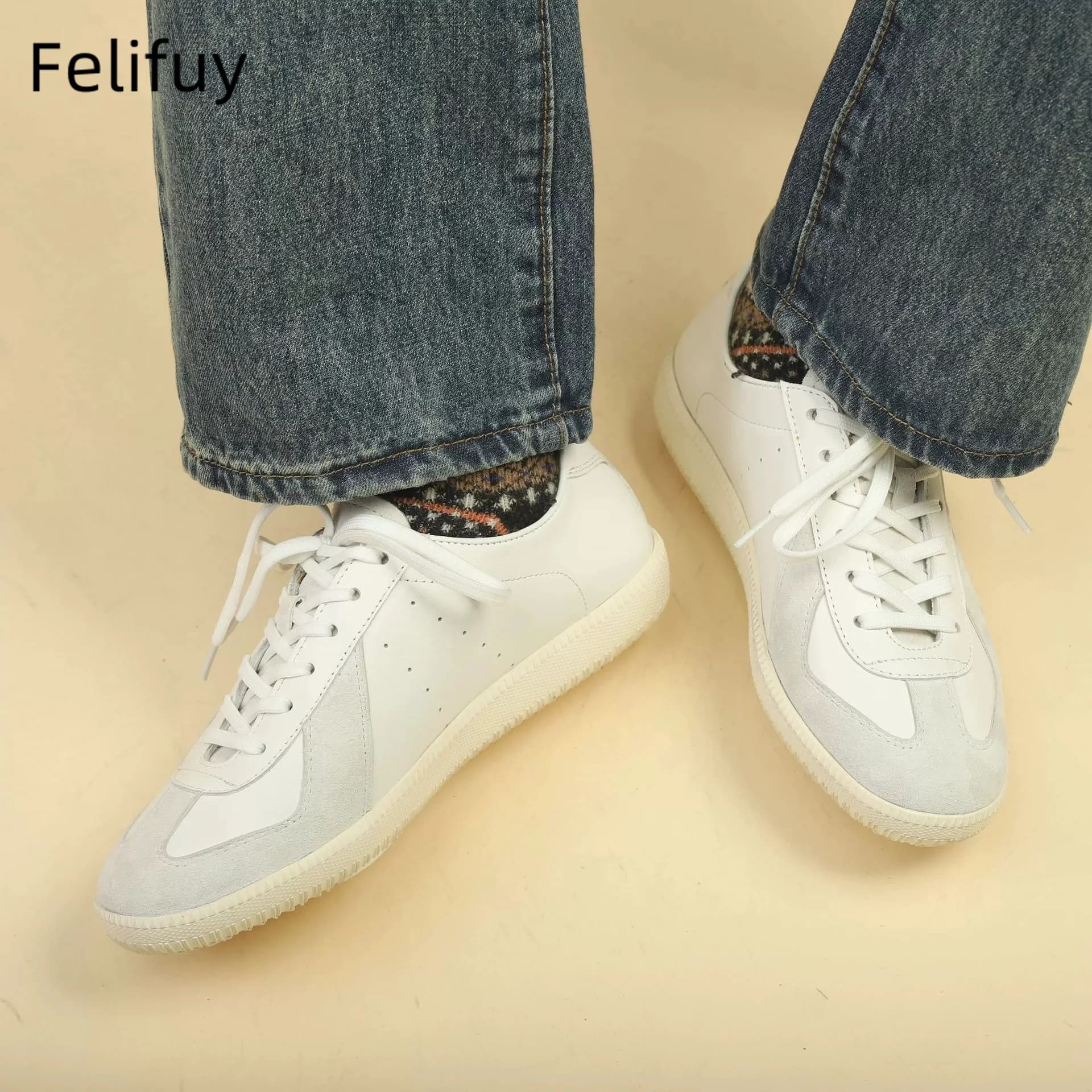 Scarpe da ginnastica da uomo Scarpe sportive casual Scarpe leggere traspiranti in vera pelle Scarpe da tennis piatte patchwork con lacci Zapatillas