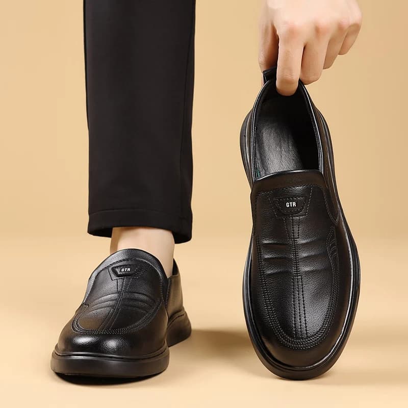 Nuove Scarpe Casual da Uomo FourSeasons in Pelle, Comode Scarpe Eleganti, Mocassini con Suola Morbida per Guida, Slip-On per Uomo