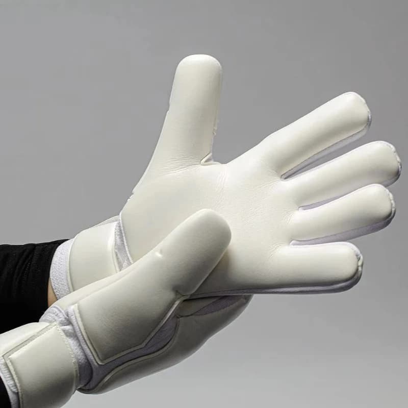 Nuovi Guanti da Portiere Personalizzati 2025 in Lattice Bianco 4mm per Sport all'Aperto Calcio/Calcetto Traspiranti in Pelle