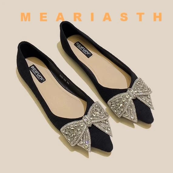 Scarpe basse da donna 2025 Nuova primavera autunno Punta a punta Fiocco di diamanti Bocca superficiale Mocassini da donna Scarpe da donna di grandi dimensioni 44