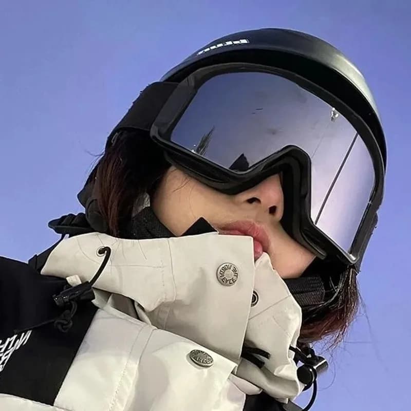 New Outdoor Ski Goggles UV Protection Anti-Fog Windproof Snowboard Eyewear for Cycling Climbing Snow Mountain Riding Colorful