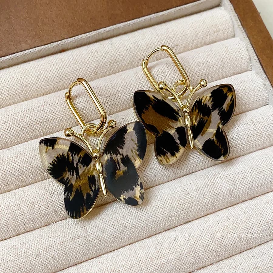 Vintage Acrylic Butterfly Dangle Earrings For Women Lady Personalized Fashion Metal Hoop Earring Casual Party Jewelry Gift