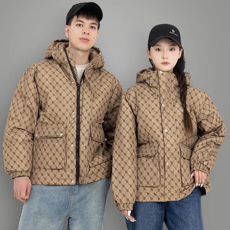 Giacca Corta Imbottita in Piuma d'Oca Bianca alla Moda, Nuovo Stile 2025, Abbigliamento Esterno per Coppie, Fibra di Poliestere, Tendenza Giovanile, Colorata