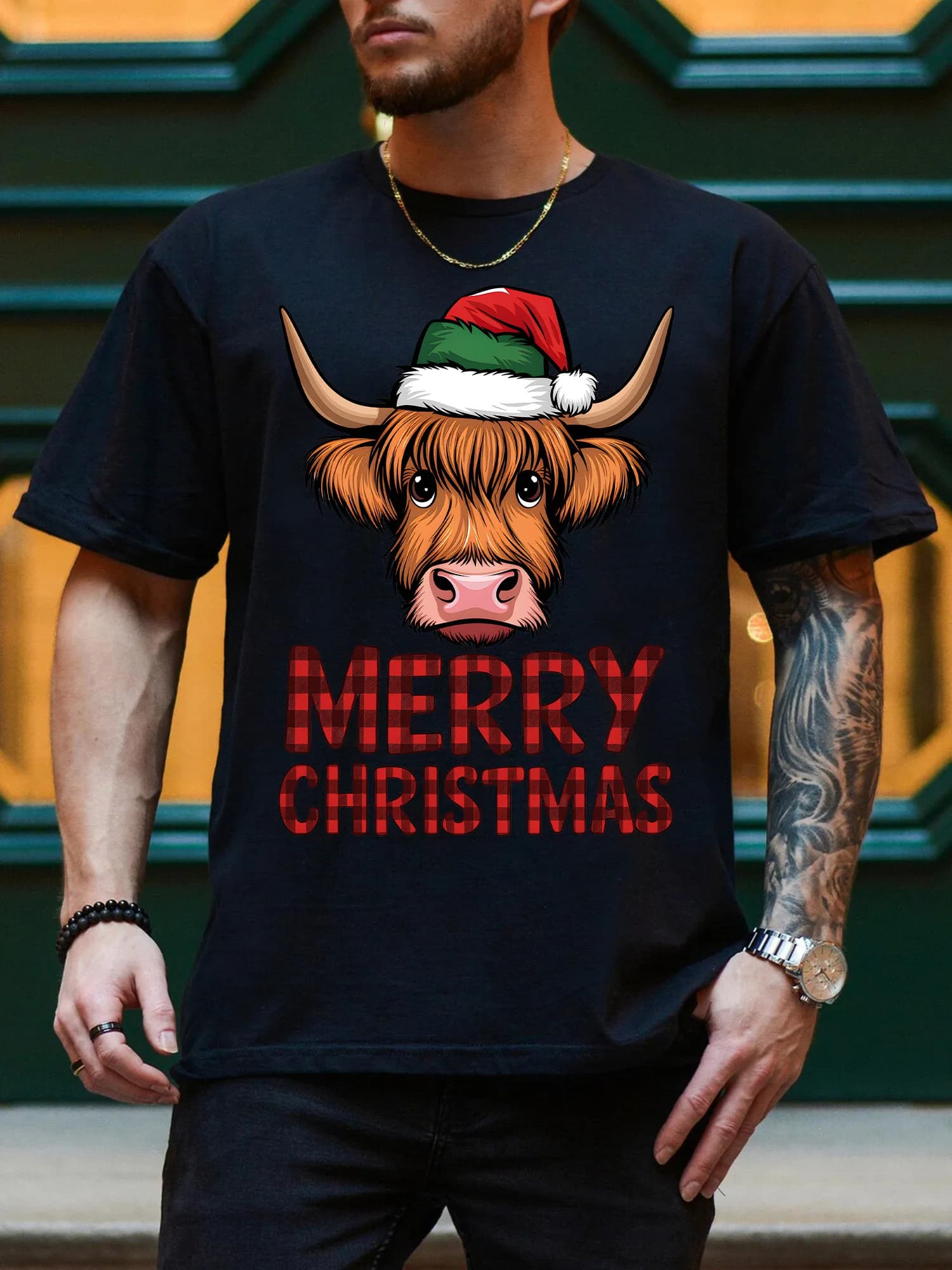 T-shirt grafica da uomo natalizia Highland Cow, t-shirt nera casual in puro cotone, t-shirt leggera girocollo