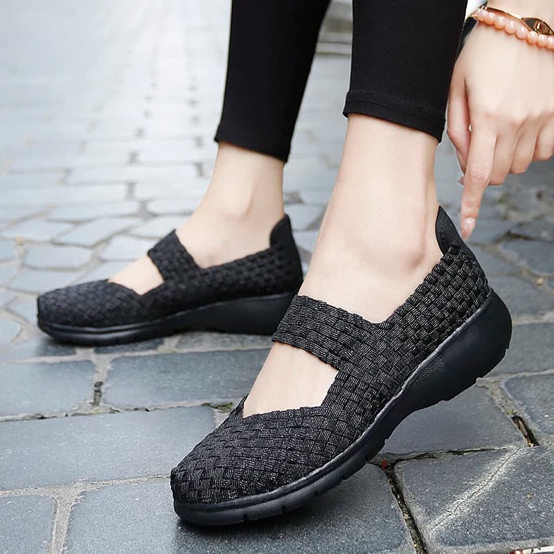 Scarpe da ginnastica da donna Slip On Appartamenti casual Scarpe da corsa in tessuto fatte a mano Scarpe da ginnastica femminili Calzature da madre traspiranti antiscivolo Mocassino morbido