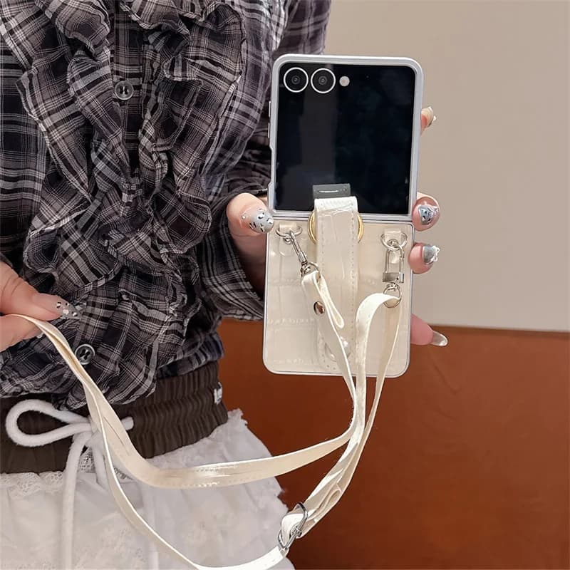 Phone Case with Fashion Leather Strap for Samsung Galaxy Z Flip 7 6 5 Flip6 Flip7 Cover with Shoulder Cord Ring