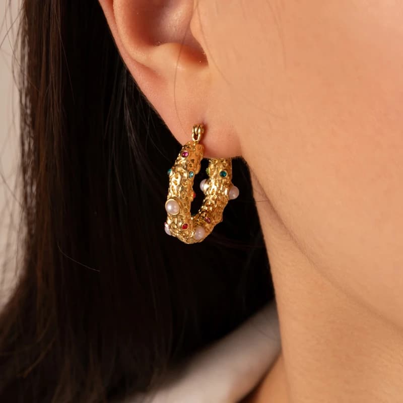 DLHP Orecchini a cerchio a forma di C con zirconi lucidi in acciaio inossidabile per le donne Orecchini rotondi con perle di lusso placcati in oro Regali di nozze