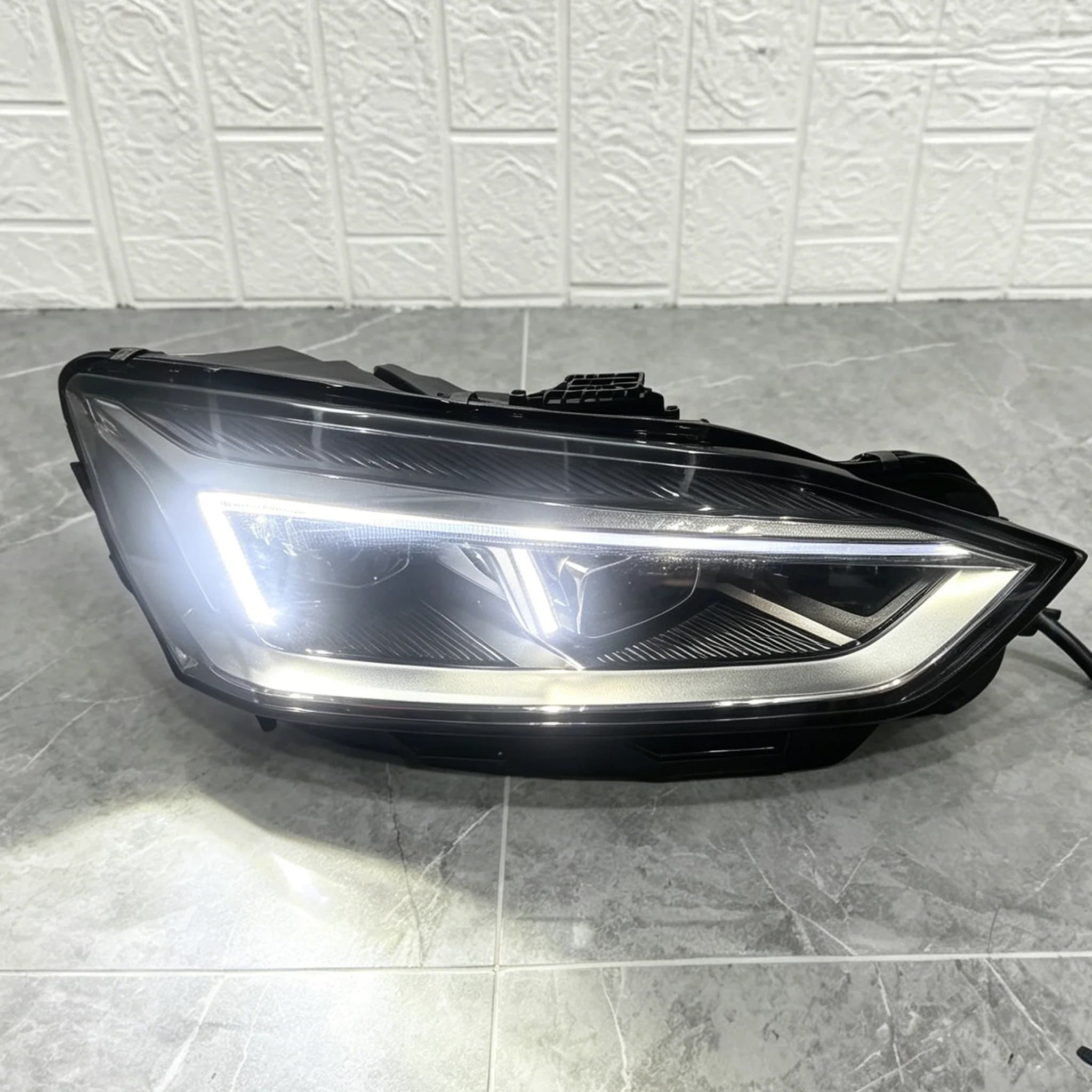 Original A5 S5 RS5 B8 B85 B9 B10 Accessories OE 8W6941033 8W6941034 2016-2019 for Audi A5 S5 RS5 B8 B85 B9 B10 LED Headlights