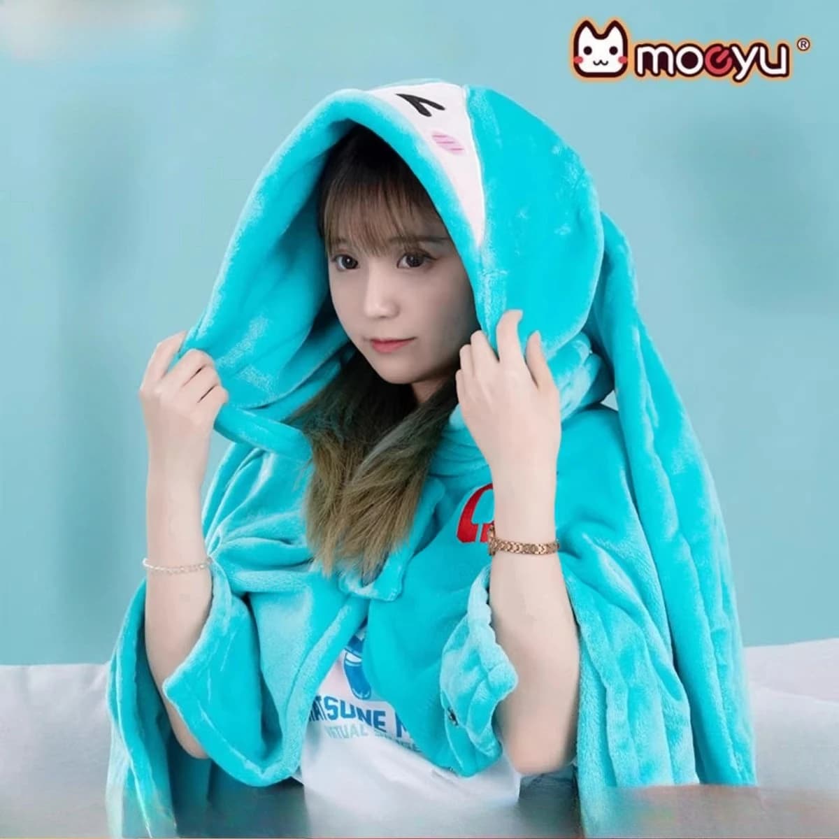 Coperta Multifunzionale con Cappuccio HATSUNE MIKU 160*100, Morbida e Calda, Scialle per Siesta, Mantella in Flanella, Regalo Kawaii