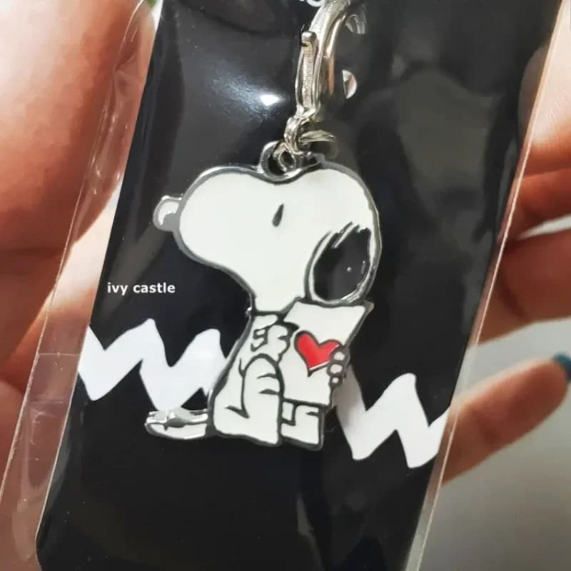 Snoopys Cute Mini Keychain Pendant Zipper Pull Charm Metal Zipper Head Decorative Hanging Ornament for Bags Wallets
