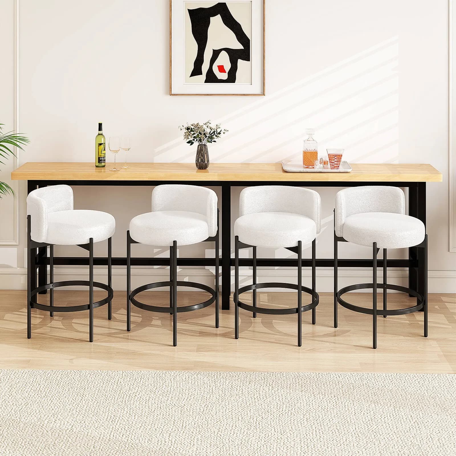 Set di 4 sgabelli da bancone Boucle con schienale curvo, struttura in metallo e comodo poggiapiedi