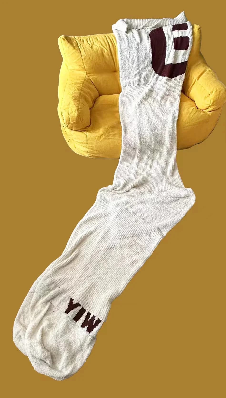 Creative quilted fur shackle shaped like adult sock, thickened for autumn and winter, enlarged for outdoor camping, cold resistant