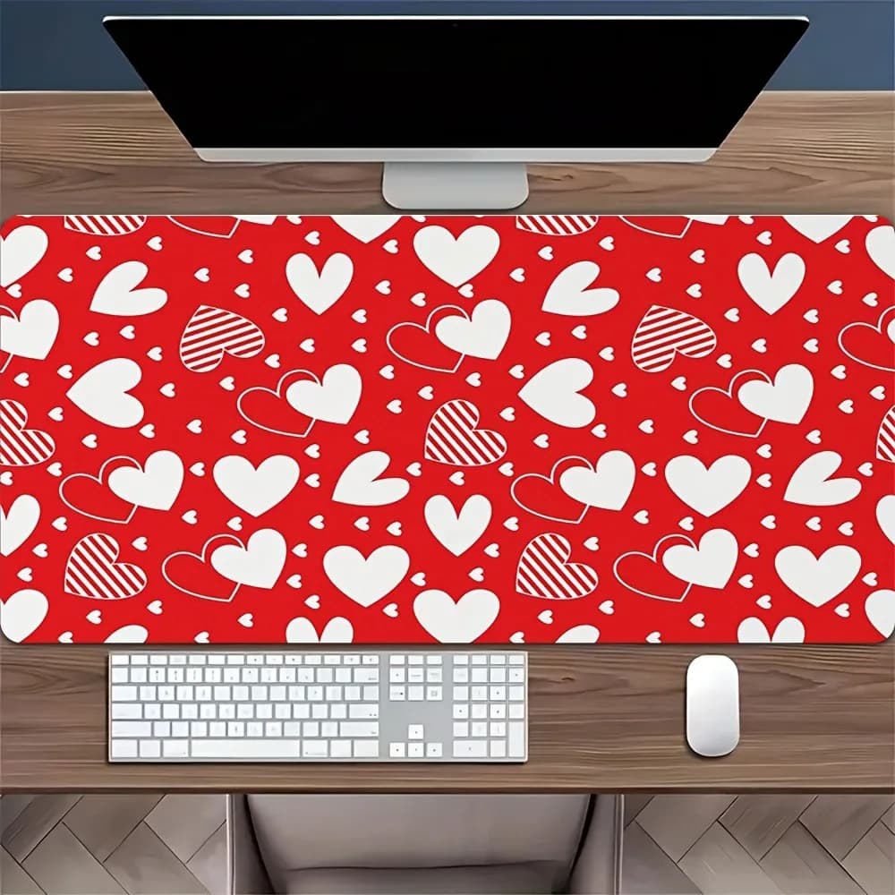 Tappetino per mouse da gaming di grandi dimensioni con design a forma di cuore, base in gomma antiscivolo e bordi resistenti