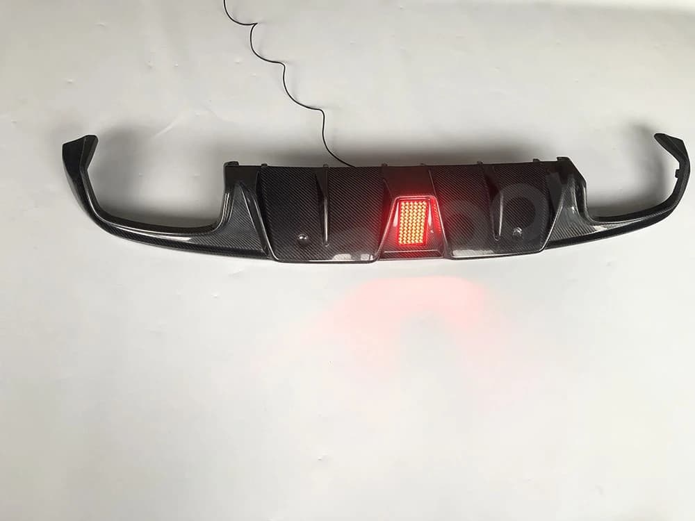 Dry Carbon Fiber Rear Bumper Diffuser with Exhaust Tips for Mercedes Benz C Class C205 C63 AMG Coupe 2 Door 2015-2019 Bdoy Kits