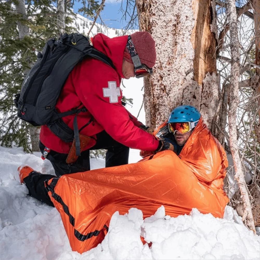 Sacco di salvataggio Sacco a pelo di emergenza impermeabile Sacco a pelo di sopravvivenza portatile riutilizzabile Coperta termica di emergenza Escursionismo