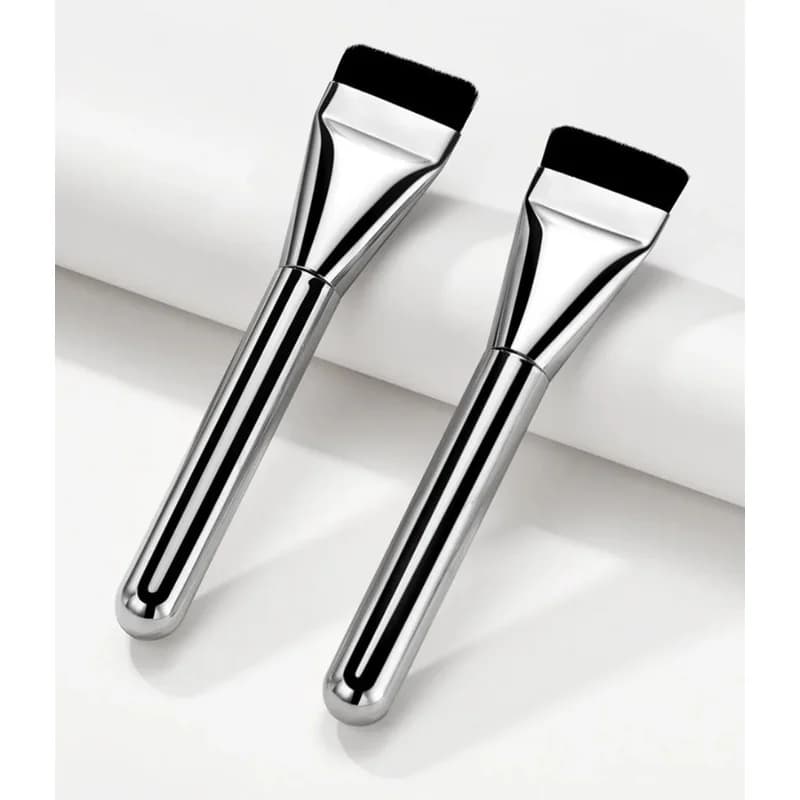 White Plastic Handle Flat Foundation Makeup Brush, Soft Synthetic Hair Professional Face Cosmetic Brush for Liquid Cream Conceal