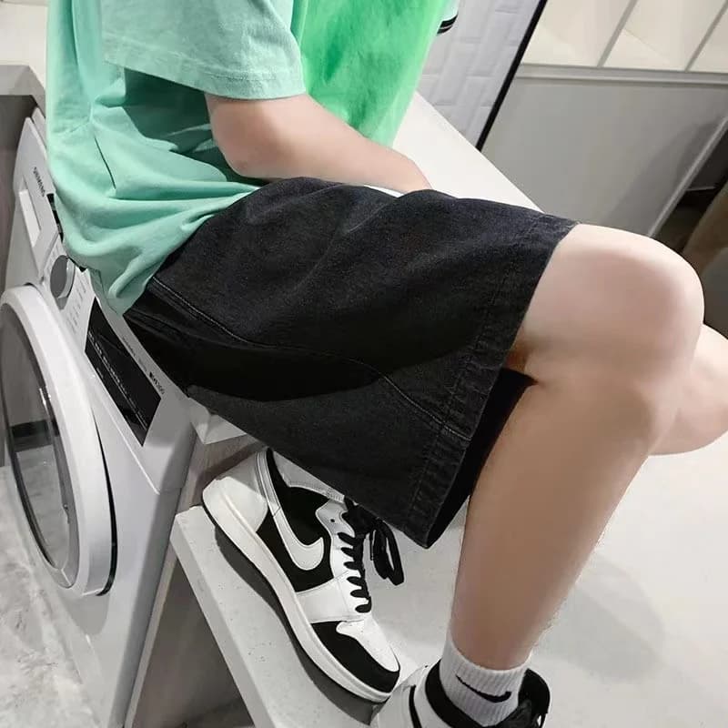 Casual Denim Shorts Men Elastic Waist Straight Comfortable Light Blue Soft Short Pants Baggy Wide Bermuda Male Jeans
