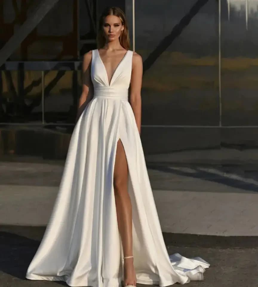 Abito da sposa semplice a trapezio personalizzato in raso con spacco laterale lungo fino al pavimento per donna Robe De Mariee con tasca bianca elegante