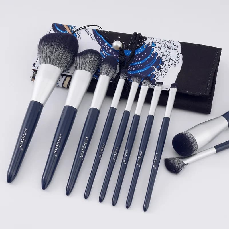 Set di pennelli per trucco ultra morbidi da 10 pezzi - Manico in legno Pennello per ombretto correttore per fard Kit cosmetico da viaggio portatile