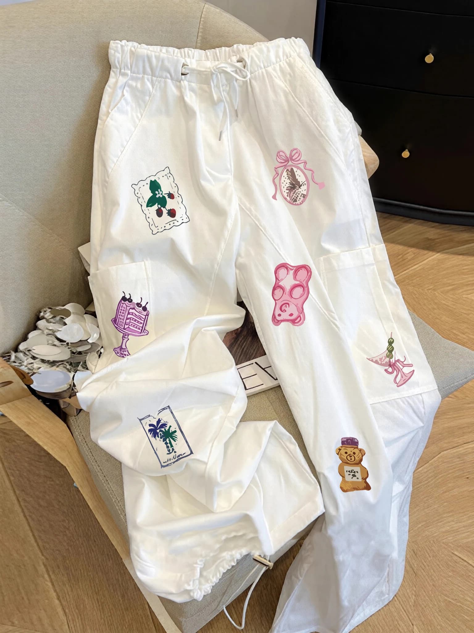 White Cartoon Bear Print High Waist Slim Fit Sports Pants Men's Summer Fashion Drawstring Loose Leggings Casual Trousers