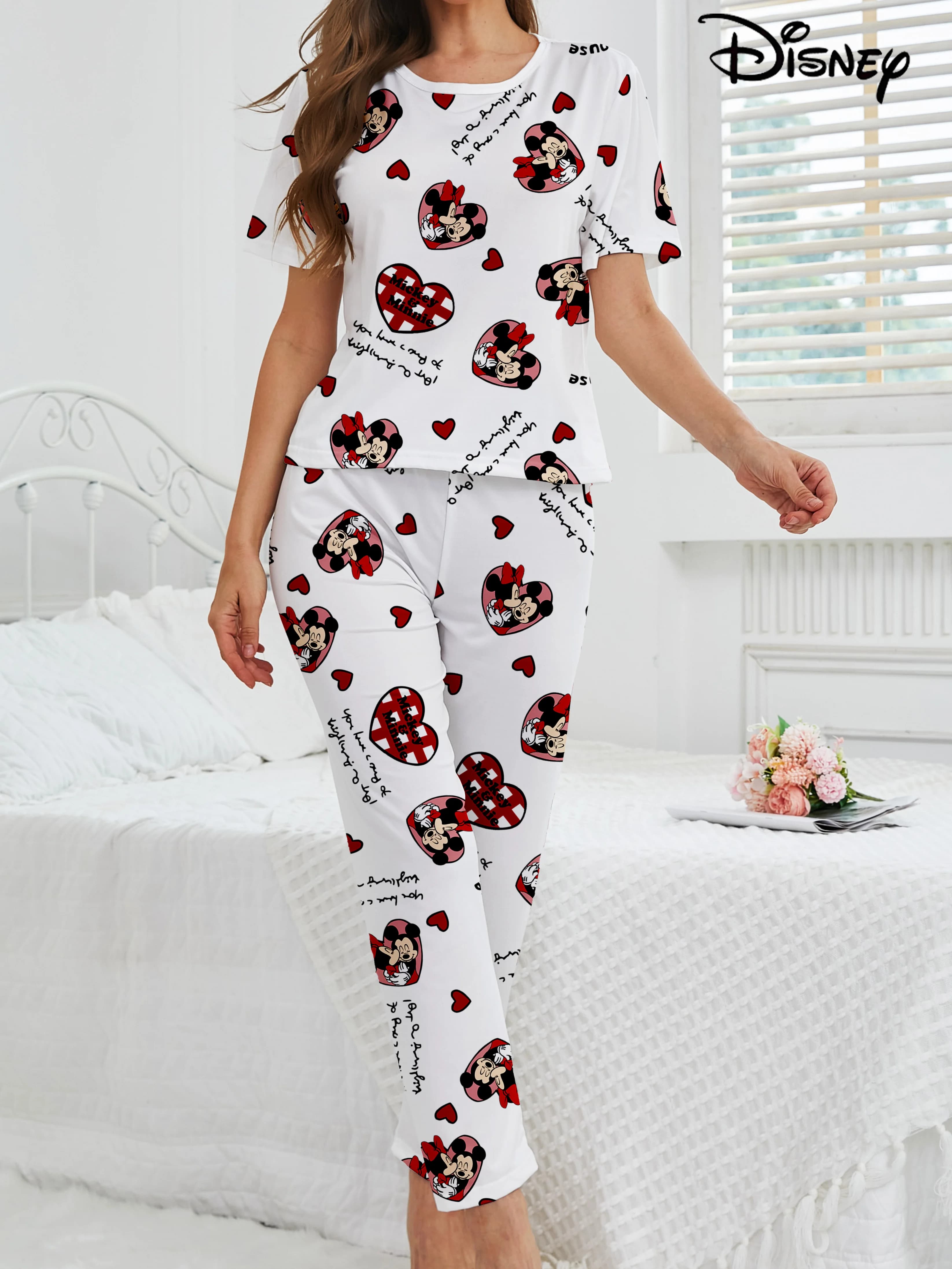 Set da 2 pezzi da donna Disney Mickey e Minnie con motivo a cuore, simpatico cartone animato, pigiama, abbigliamento per la casa, top a maniche corte + pantaloncini elasticizzati