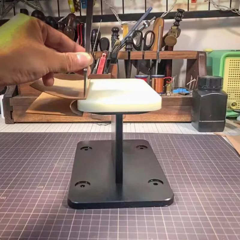 DIY handmade leather bag punching station stainless steel frame + nylon pad Qianyu high-end leather punching table