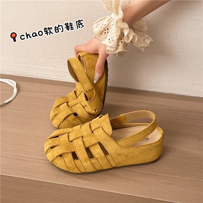 2026 Sandals Women Roman Hollow Breathable Comfort Closed-Toe Fairy Style Retro Versatile Thick Soled Slippers Summer Shoes