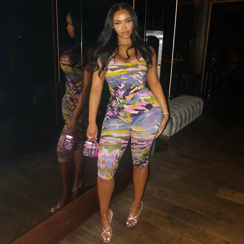 Colorful Print Skinny 2 Piece Set Women Fashion Sexy Tank Bodysuits Tops + Peach Hip Slim Calf Length Pants Street Tracksuits