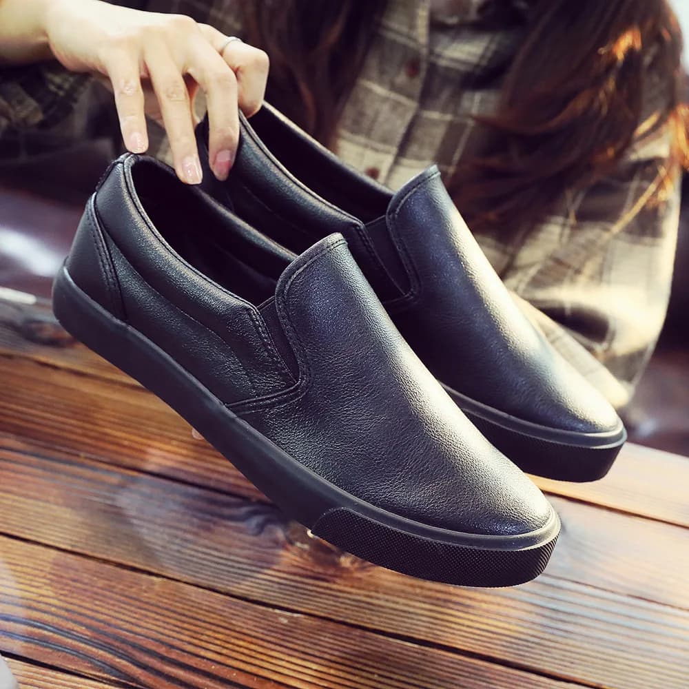 Mocassini scarpe Casual in pelle per uomo mocassini con suola morbida antiscivolo comode scarpe da ginnastica in pelle da uomo Penny Shoes Man 2024 Trend