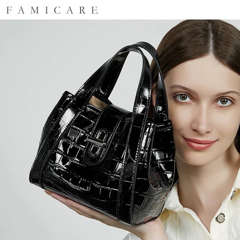 2025 Borsa a tracolla con design a capsula di lusso leggero da donna nuova Borsa a tracolla da donna con motivo coccodrillo per pendolarismo