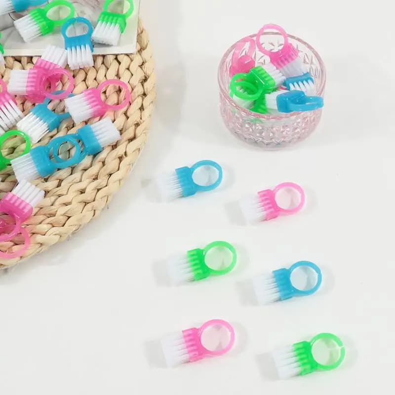 10 Pezzi Mini Spazzole per Pulizia Unghie con Setole Morbide, Strumento Professionale per Rimozione Polvere Manicure