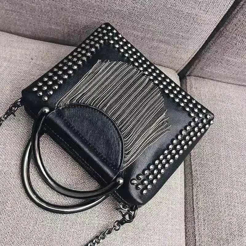 Borsa a Tracolla Estiva 2026 con Rivetti - Borsa da Donna a Catena Monospalla Elegante, Bella e Versatile