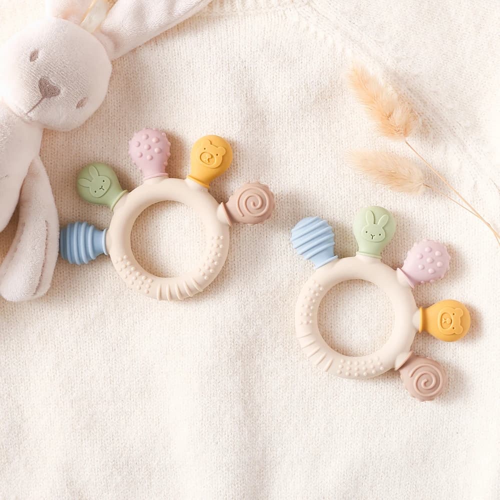 Massaggiagengive in morbido silicone per neonati – Forma a cartone animato con punti di appiggiamento ricchi, angoli arrotondati, design a forma di dito, sterilizzabile ad alta temperatura