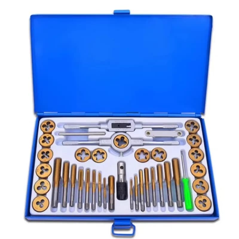 Set of male and matrice tools for making threads using hardware