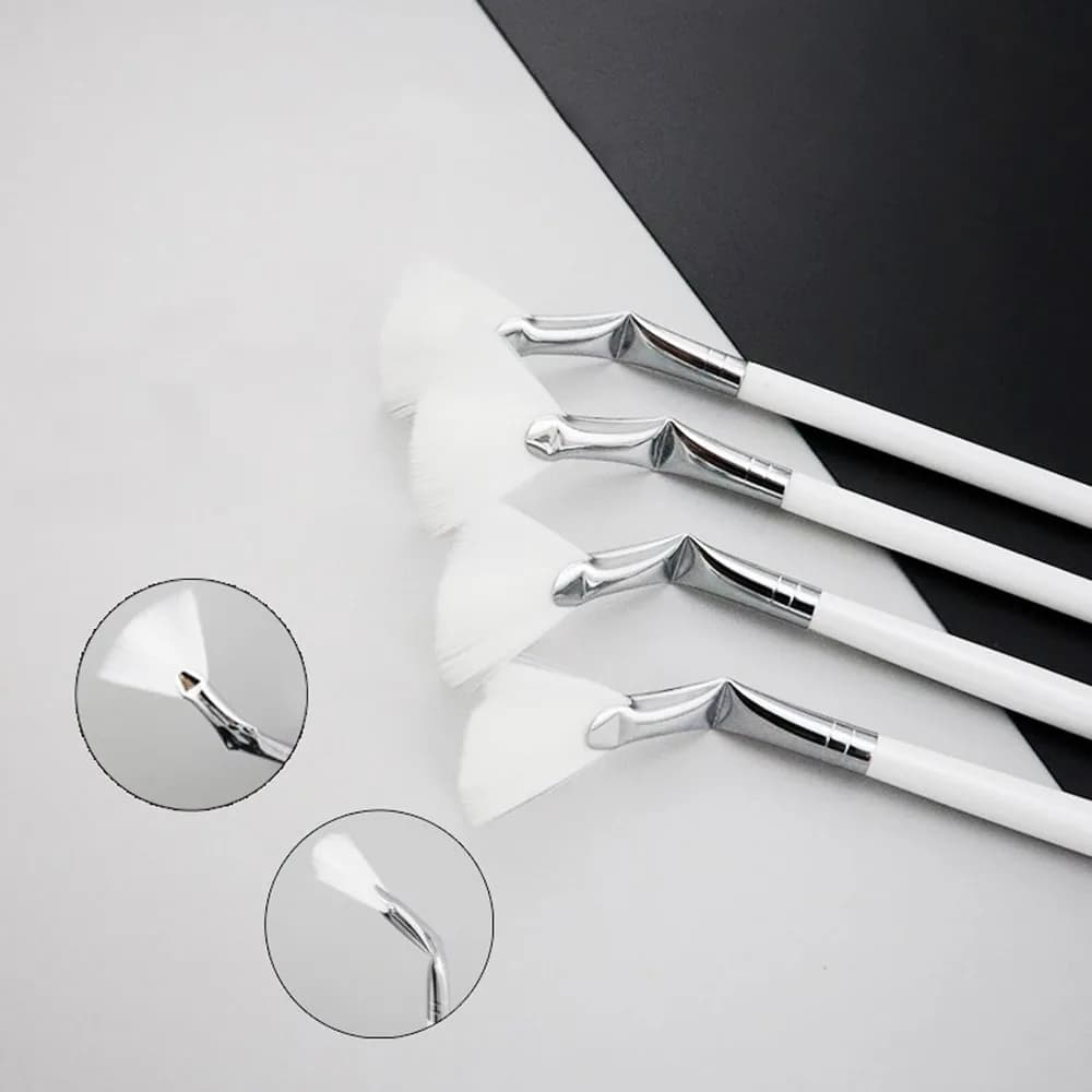 Fan Mascara Brushes Eyelash Eyebrow Brush Makeup Brush Set for Eye Lashes Makeup Tools Eyelash Brushes Eyebrow Brushes and Eye Shadow Brushes 2 Pieces