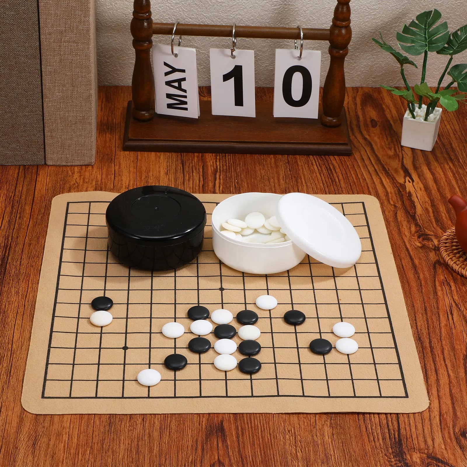 Set Professionale di Go e Scacchi in Materiale Simil-Legno Premium, Gioco da Tavolo Portatile e Pieghevole per Adulti, Uso Interno ed Esterno