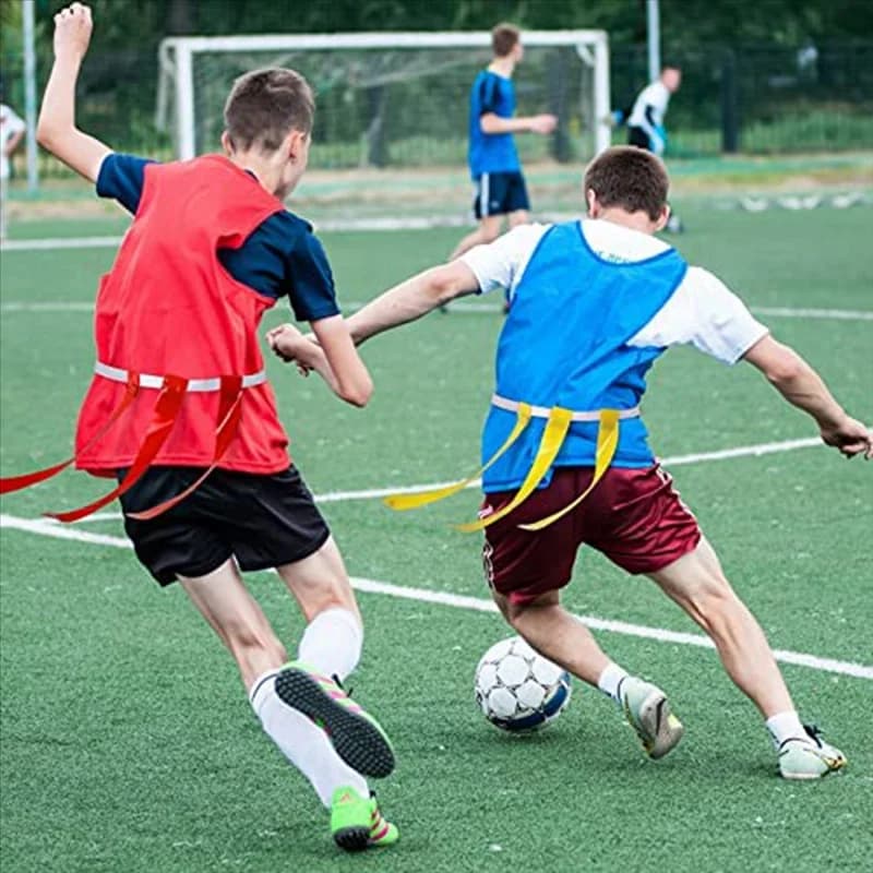 Set di cinture e bandiere da calcio con bandiera per 24 giocatori