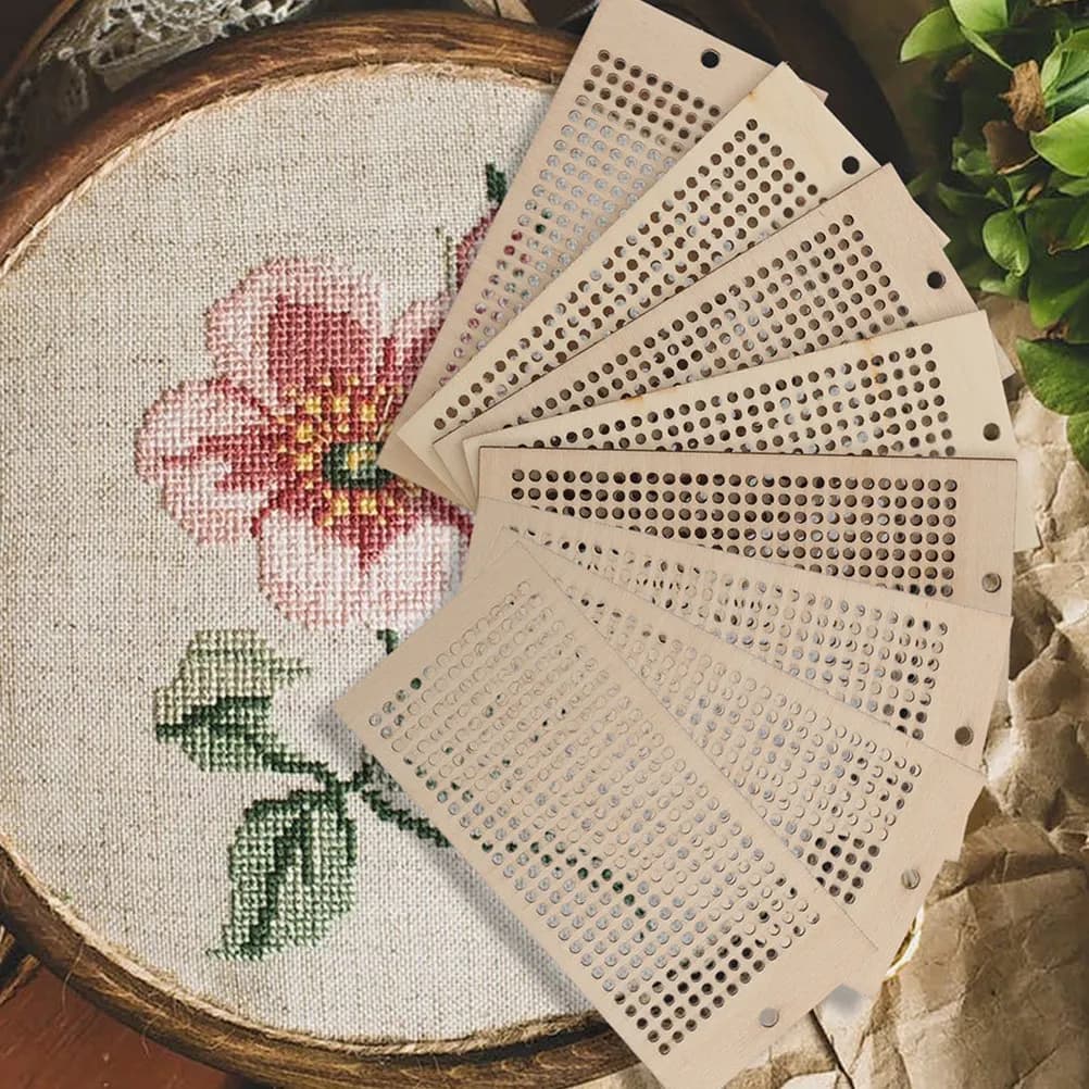 1Set Wooden Bookmark Embroidery DIY Kit Hollow Cross Stitch Bookmarks Sturdy Light for Scrapbook Note Cross Stitch Bookmark Kit