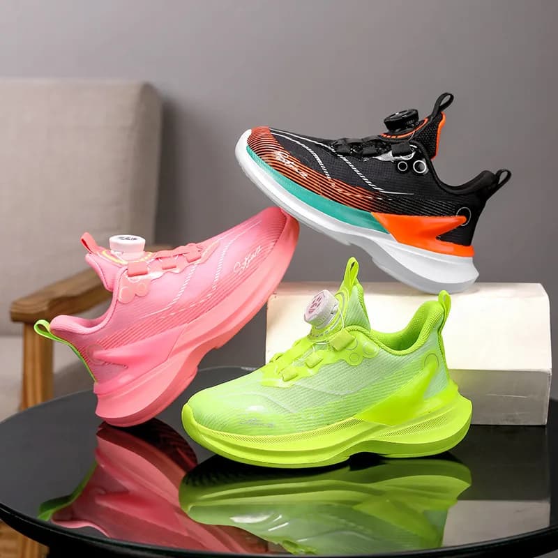 Scarpe da ginnastica da corsa leggere per bambini Scarpe sportive traspiranti alla moda Scarpe da ginnastica con piattaforma antiscivolo per bambini di grandi dimensioni 39
