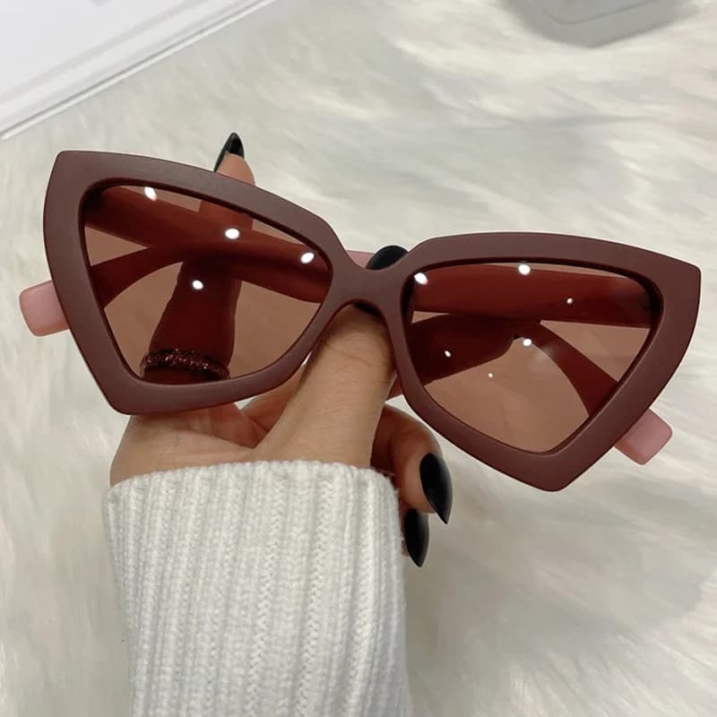 Cat Eye Sunglasses Fashionable Women's Glasses Luxury Brand Designer Popular women traveling Sunglasses Glasses