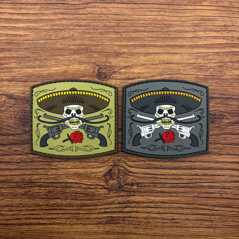 Patch in PVC con motivo Teschio Arrabbiato, Distintivo Morale, Patch per Bracciali, Zaini e Gilet Tattici, Decorazione per Abbigliamento, Patch Ricamata, Gomma Morbida