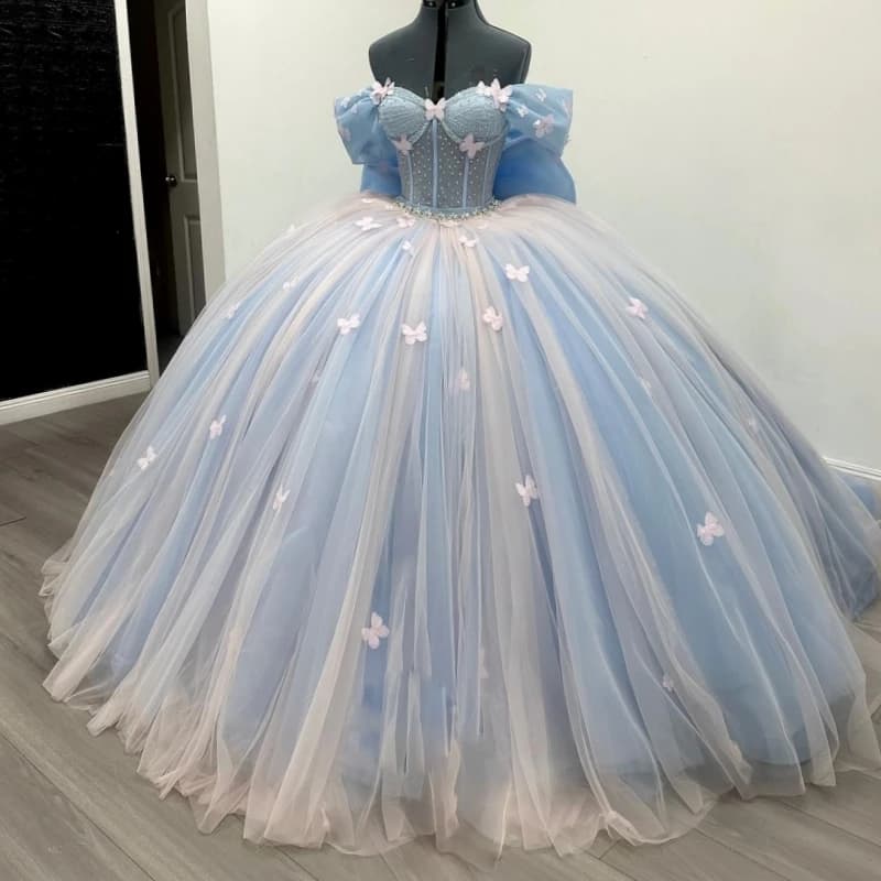 Abiti stile Quinceanera azzurro cielo con spalle scoperte Abito da ballo dolce 16 Abito con perline Fiocco Tull Festa di compleanno Abiti 15 De Anos