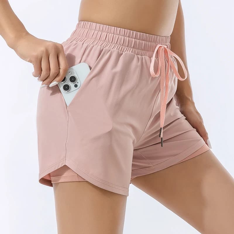 Pantaloncini sportivi larghi da donna a vita alta a doppio strato antiscivolo pantaloni fitness yoga corsa allenamento ad asciugatura rapida all'esterno indossando caldo