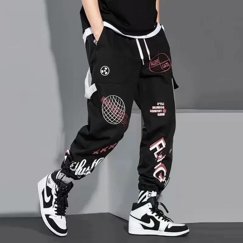 Trendy Brand Cartoon Letter Graffiti Stampa Tuta da uomo Allentato Dritto Casual Leggings con coulisse I2025