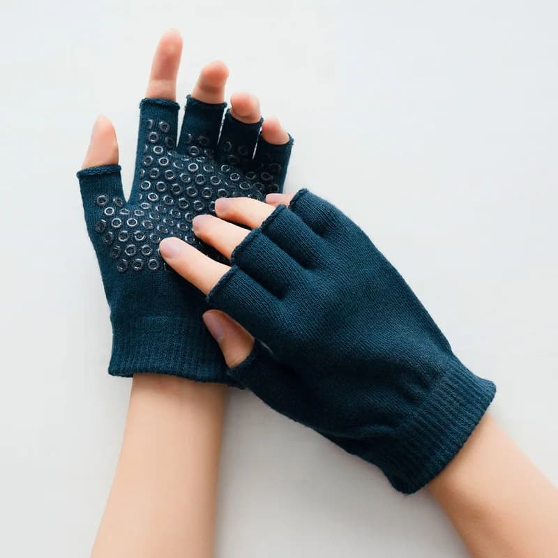 Fitness Gloves without fingers: anti-slip handle for air yoga and gym