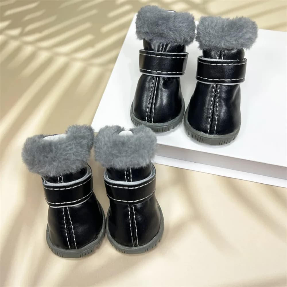 4 pezzi peluche inverno scarpe per cani da compagnia antiscivolo antigelo stivali da neve per cani suole in gomma resistenti all'usura scarpe in pile per cani