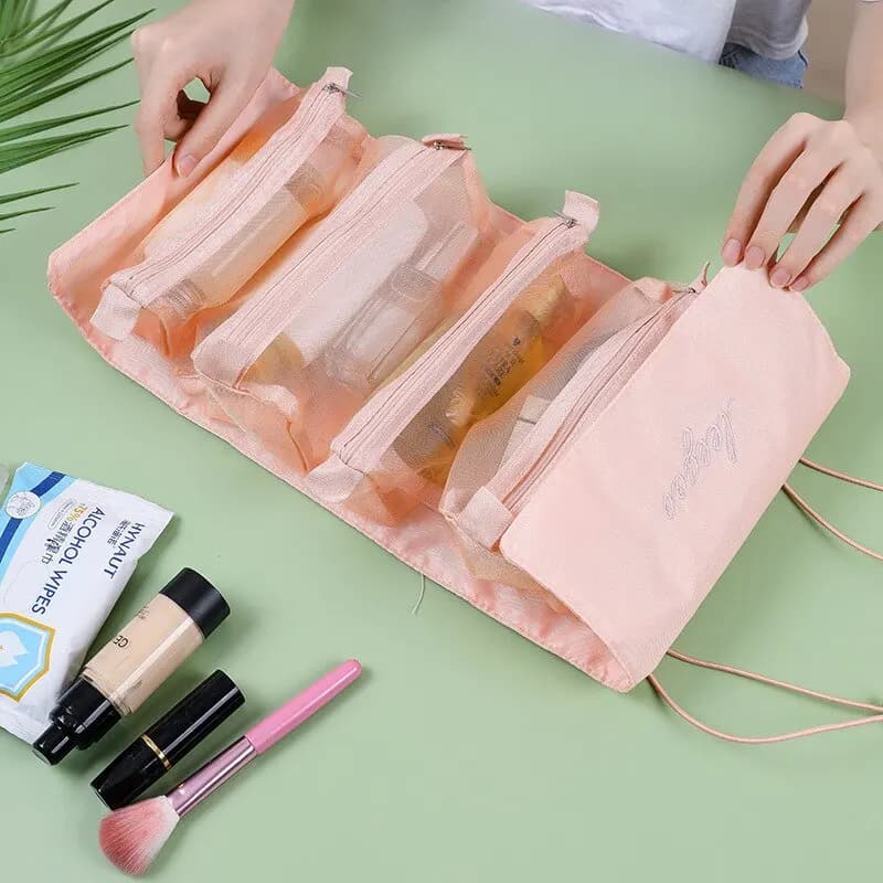 Stable4 in a multifunctional and minimalist women's foldable travel bag