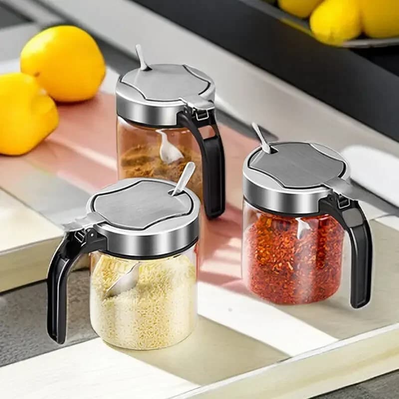 Barattolo di condimento in vetro da 300 ml Coperchio in acciaio inossidabile con cucchiaio Bottiglia di condimento Saliera Forniture da cucina Set di immagazzinaggio Scatole di spezie