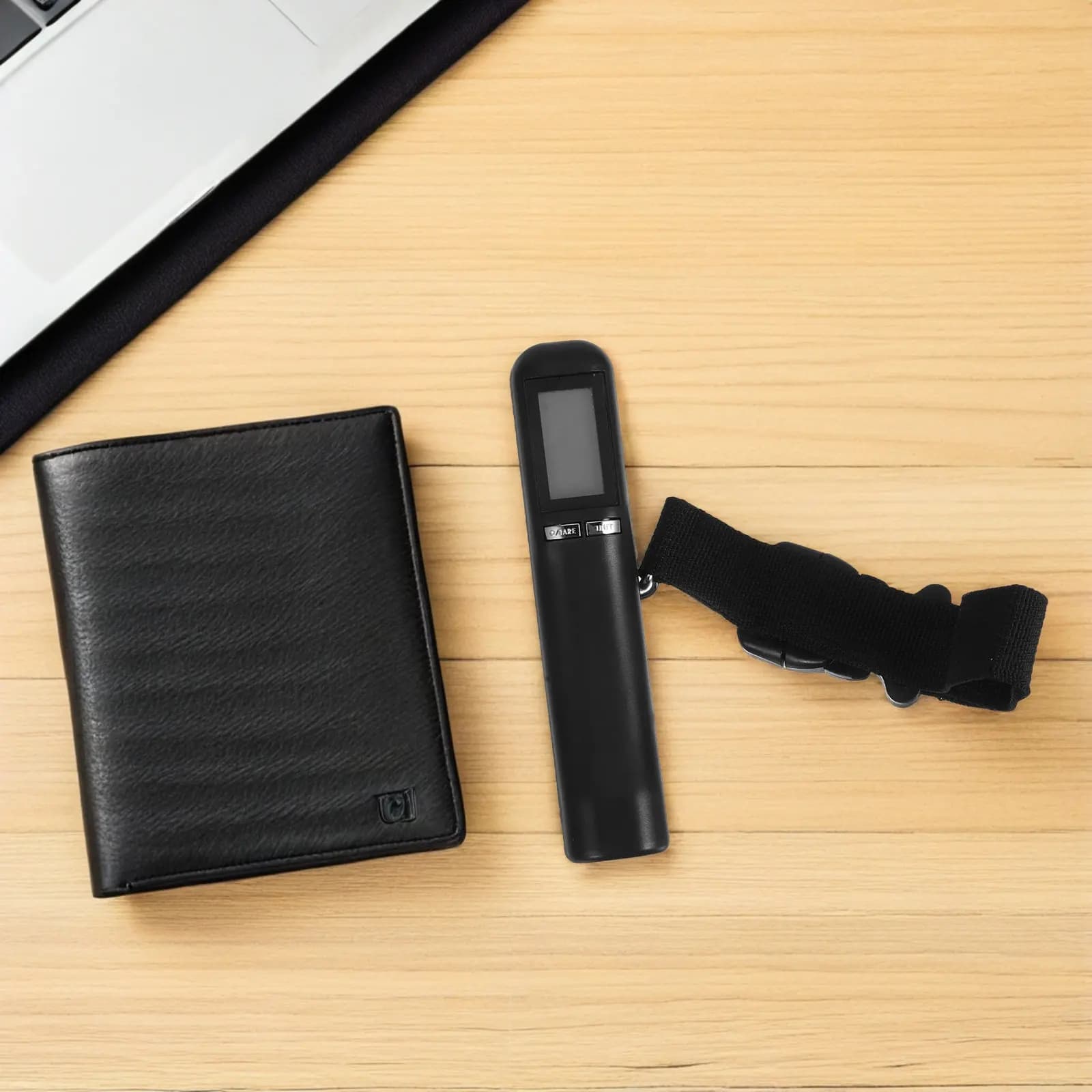 Portable Handheld Digital Luggage Scale 50Kg with Sturdy Strap Clear Backlit LCD Display Auto Shutoff for Travel Suitcase